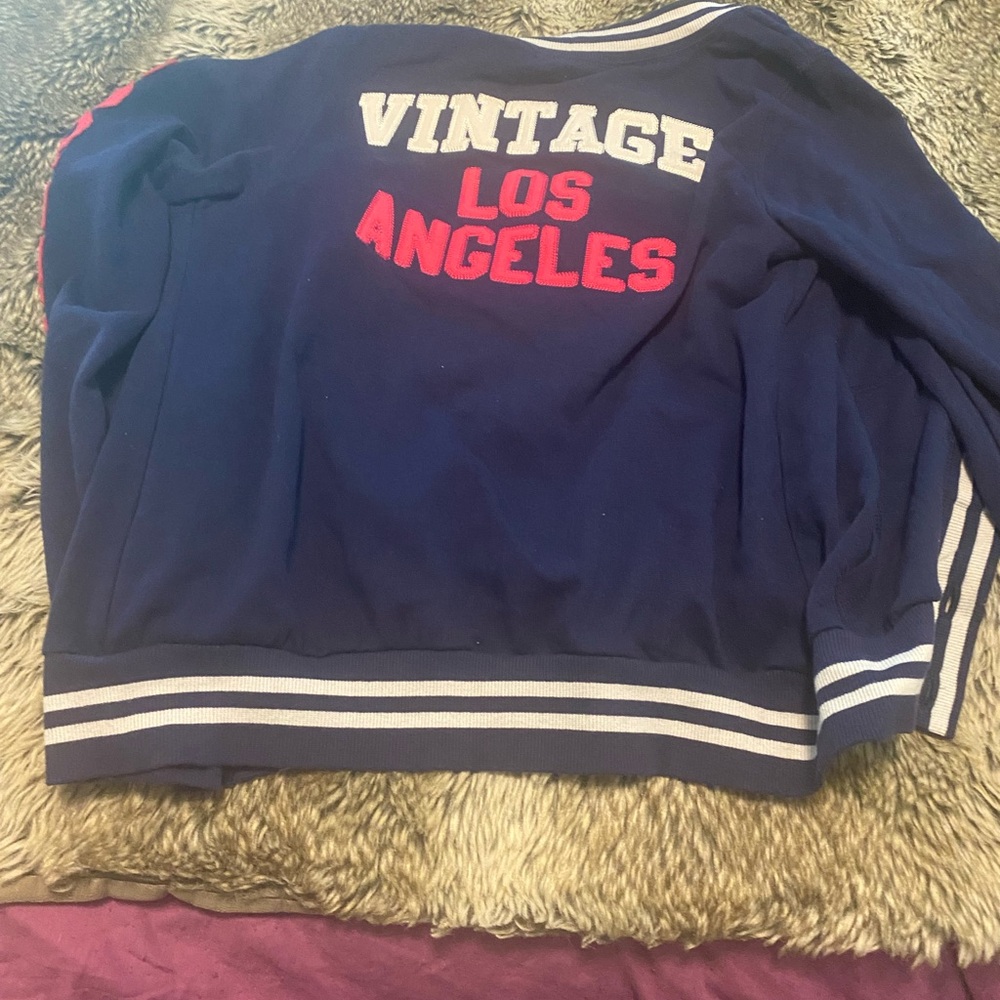 Adorable Cardigan - Picture 4 of 4